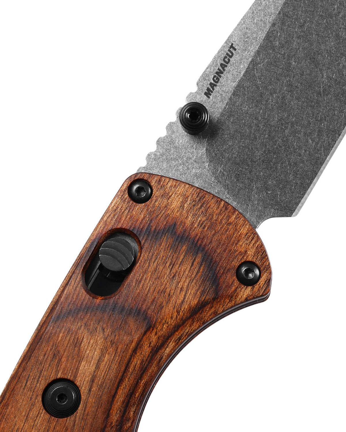 Benchmade 15090 SlipRidge jagtfoldekniv med MagnaCut-blad og skæfteplader i stabiliseret træ