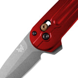 Benchmade 491GY-01 Lowden foldekniv med satin M390 spear point-blad og skæfte i Phoenix Red anodiseret aluminium