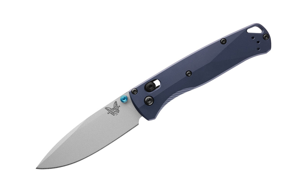 Benchmade 535SL-13 Bugout foldekniv med CPM-S90V drop-point blad i Cerakote Crushed Silver og skæfte i Crater Blue aluminium