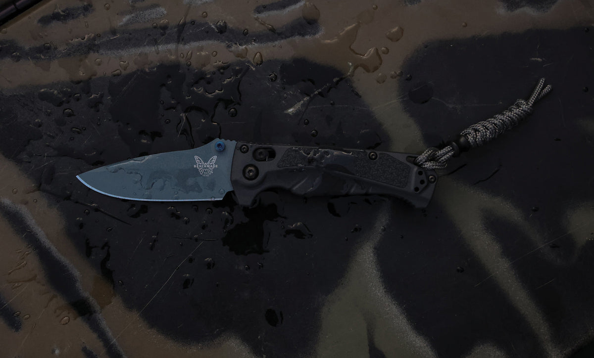 Benchmade 18065BT-01 Mini Adira