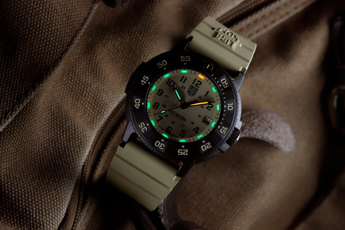 Luminox Navy Seal Beige, 43 mm