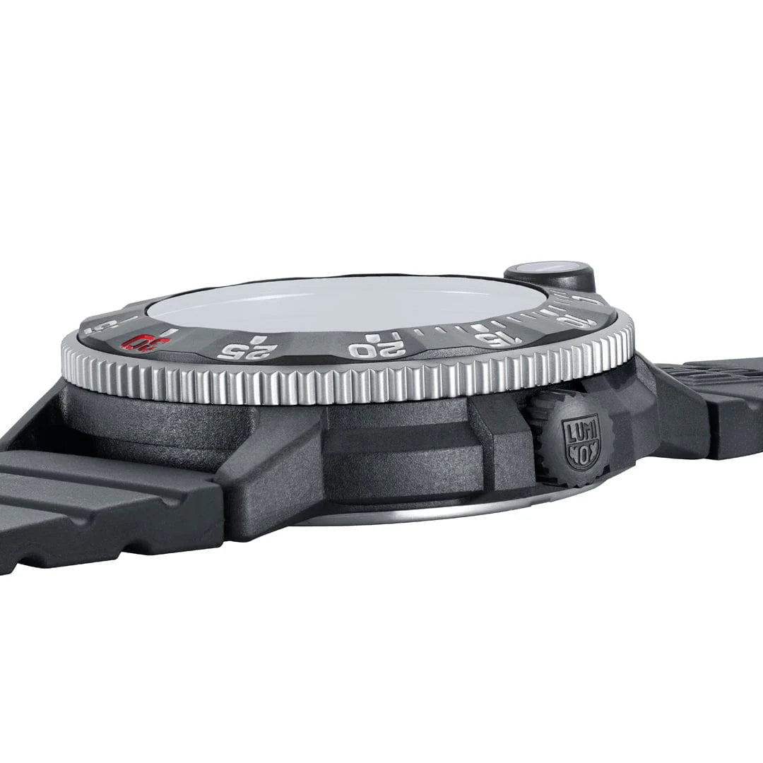 Luminox Navy Seal 3000 Heritage, 43 mm