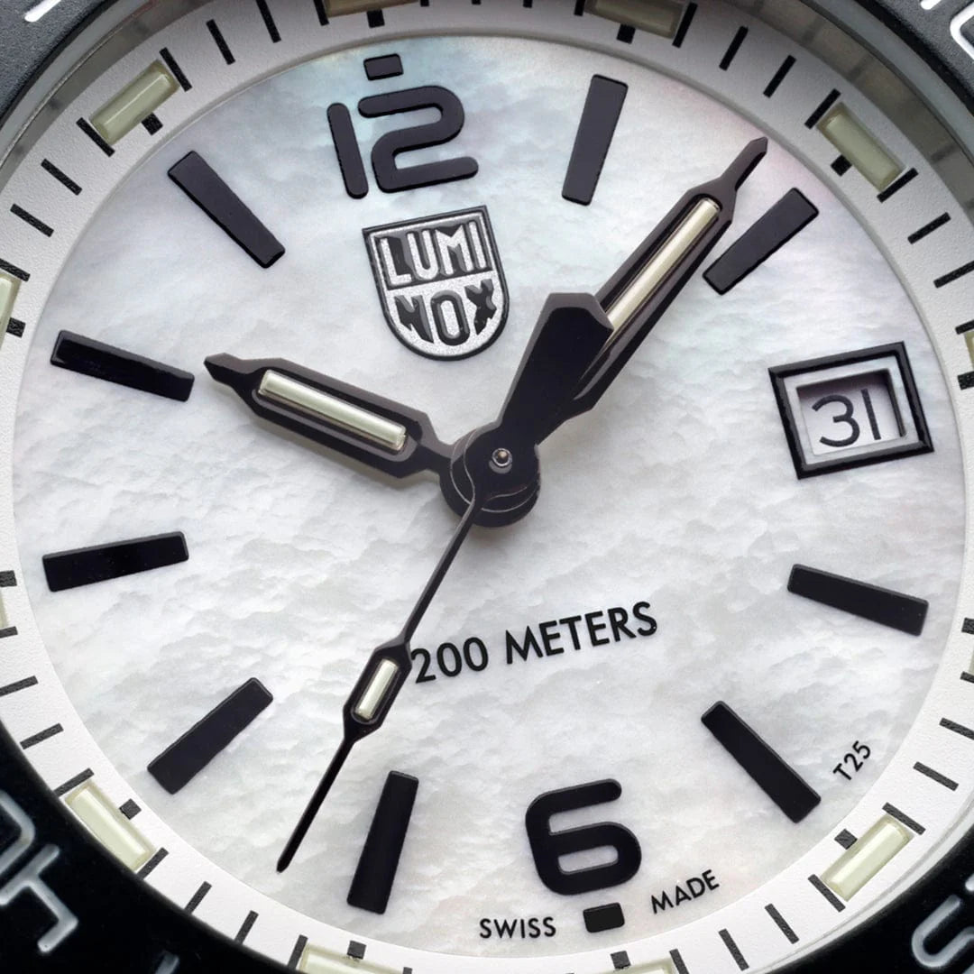 Luminox Pacific Diver, Dameur, Blå, 39 mm