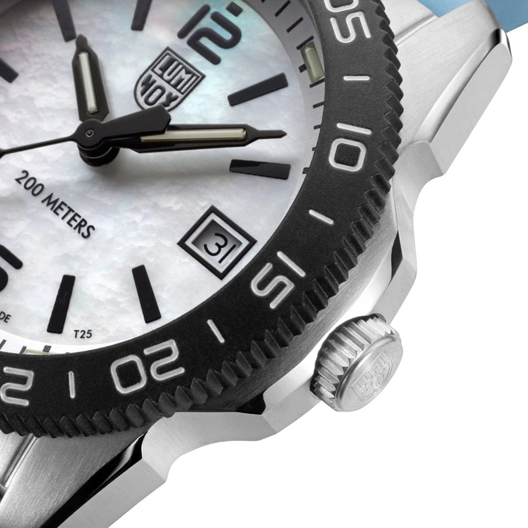 Luminox Pacific Diver, Dameur, Blå, 39 mm